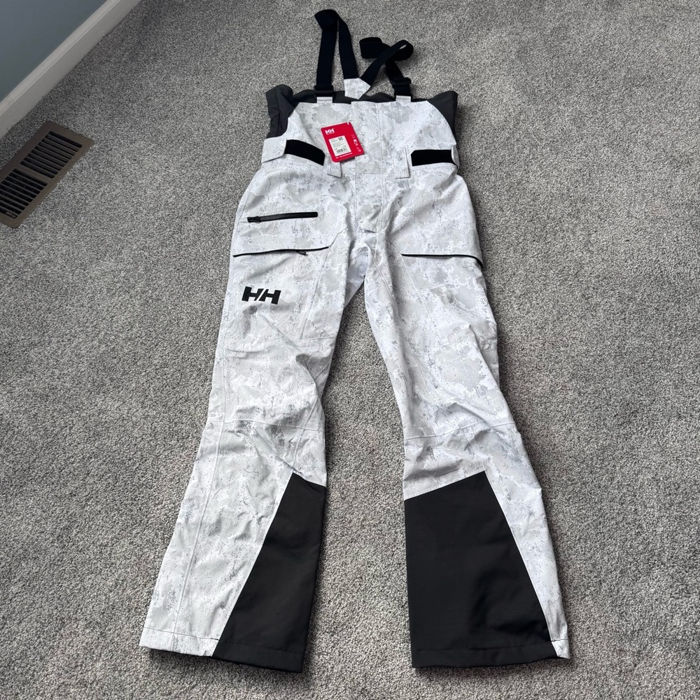 Helly Hansen Men’s Sogn Bib Shell pants -  gray fog camo - men’s medium - BNWT